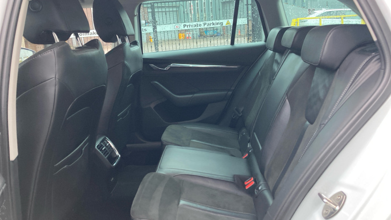 Skoda Octavia 2.0 TDI 150 SE L 5dr DSG Diesel Estate